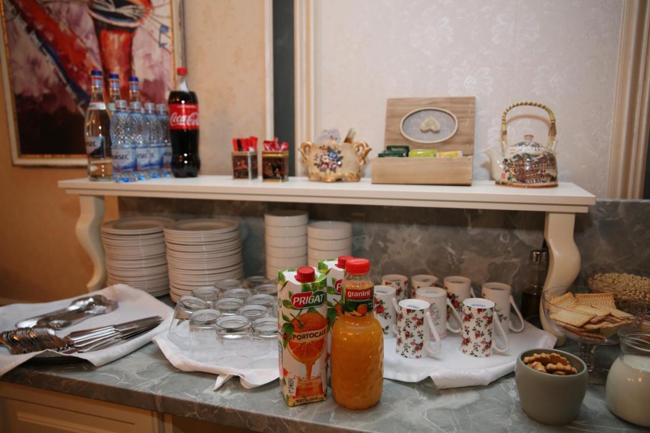 Valentino Rooms Focşani Buitenkant foto