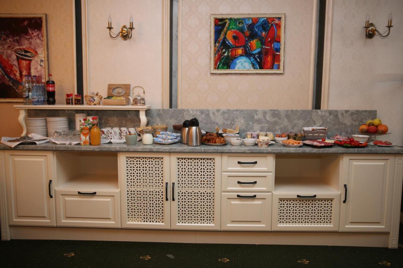 Valentino Rooms Focşani Buitenkant foto
